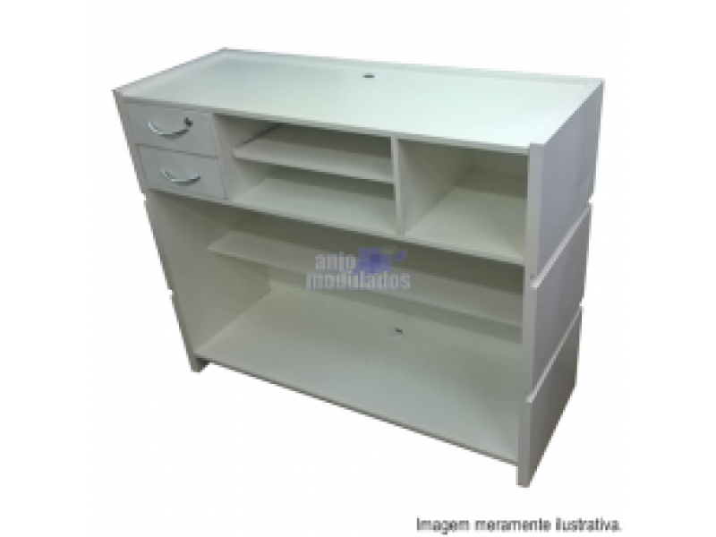 MÓVEIS E ACESSÓRIOS PARA LOJA E CLOSETS EM PETRÓPOLIS -RJ