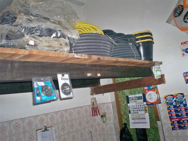 C L MATERIAIS DE CONSTRUÇÃO E PISCINA EM TRÊS RIOS