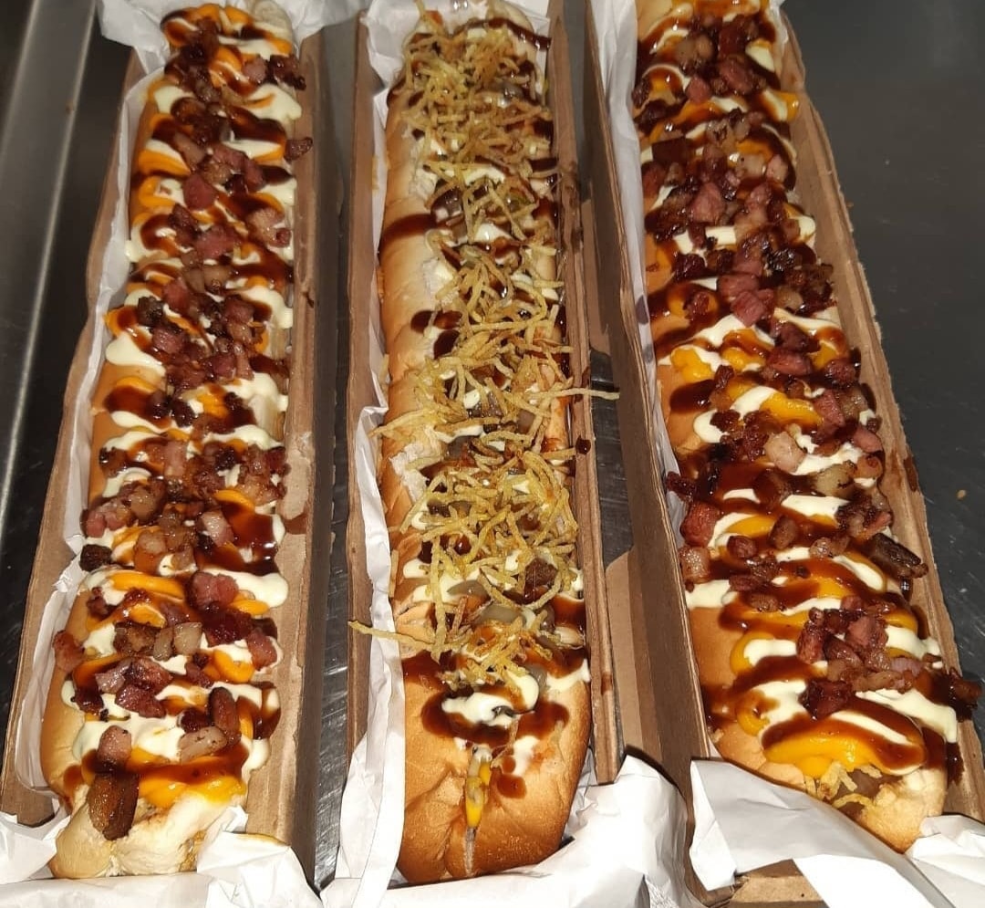 HOT DOG EM MARATAÍZES ES -  50 Centímetros de Pura Gostosura