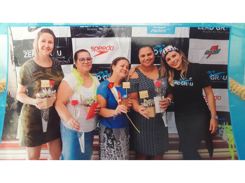 ESCOLA DE NATAÇÃO NO PORTAL DO MORUMBI EM SÃO PAULO