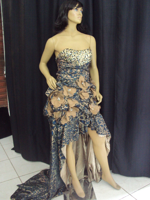 ALUGUEL DE ROUPAS PARA FESTAS EM CAMPOS DOS GOYTACAZES