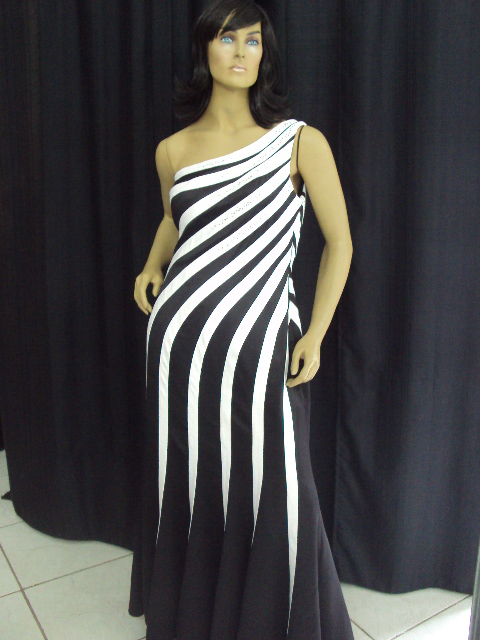 ALUGUEL DE ROUPAS PARA FESTAS EM CAMPOS DOS GOYTACAZES