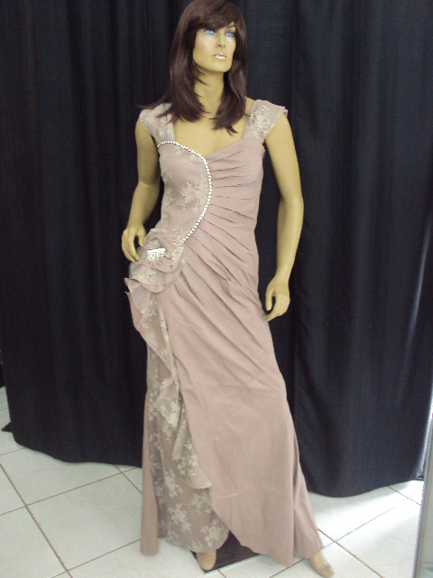 ALUGUEL DE ROUPAS PARA FESTAS EM CAMPOS DOS GOYTACAZES