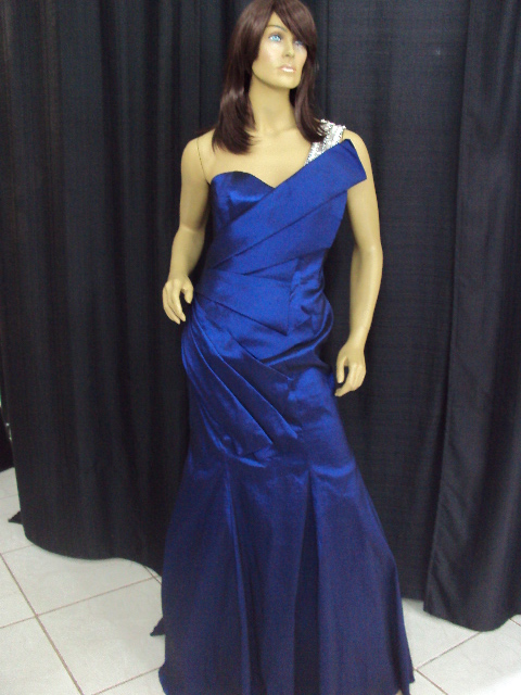 ALUGUEL DE ROUPAS PARA FESTAS EM CAMPOS DOS GOYTACAZES