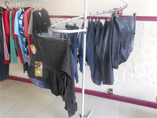 MODA FEMININA E MASCULINA EM PATY DO ALFERES - QUESTÃO DE ESTILO