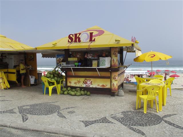 QUIOSQUE NA BARRA DA TIJUCA NO RIO DE JANEIRO - POINT LÉO E MAR - RJ