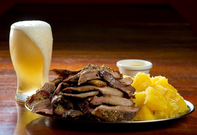 CARNE DE SOL RESTAURANTE BAR CHOPPERIA FEIJOADA JOGOS BRASILEIRAO UFC GUARÁ BRASILIA DF