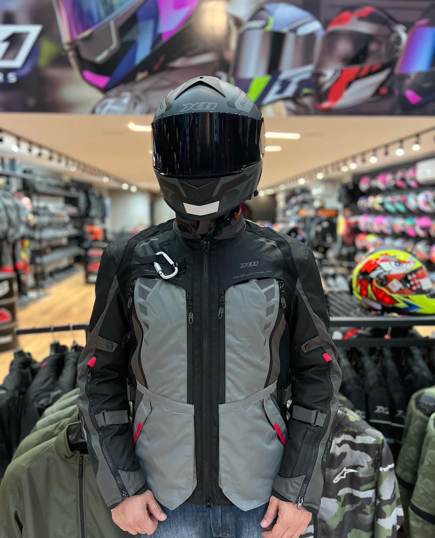 REFORMA DE BANCOS PARA MOTOS EM PETRÓPOLIS - RJ 