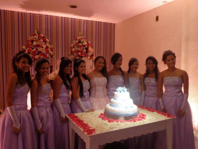 ALUGUEL DE VESTIDO DE NOIVA EM DUQUE DE CAXIAS - ALUGUEL DE ROUPAS 