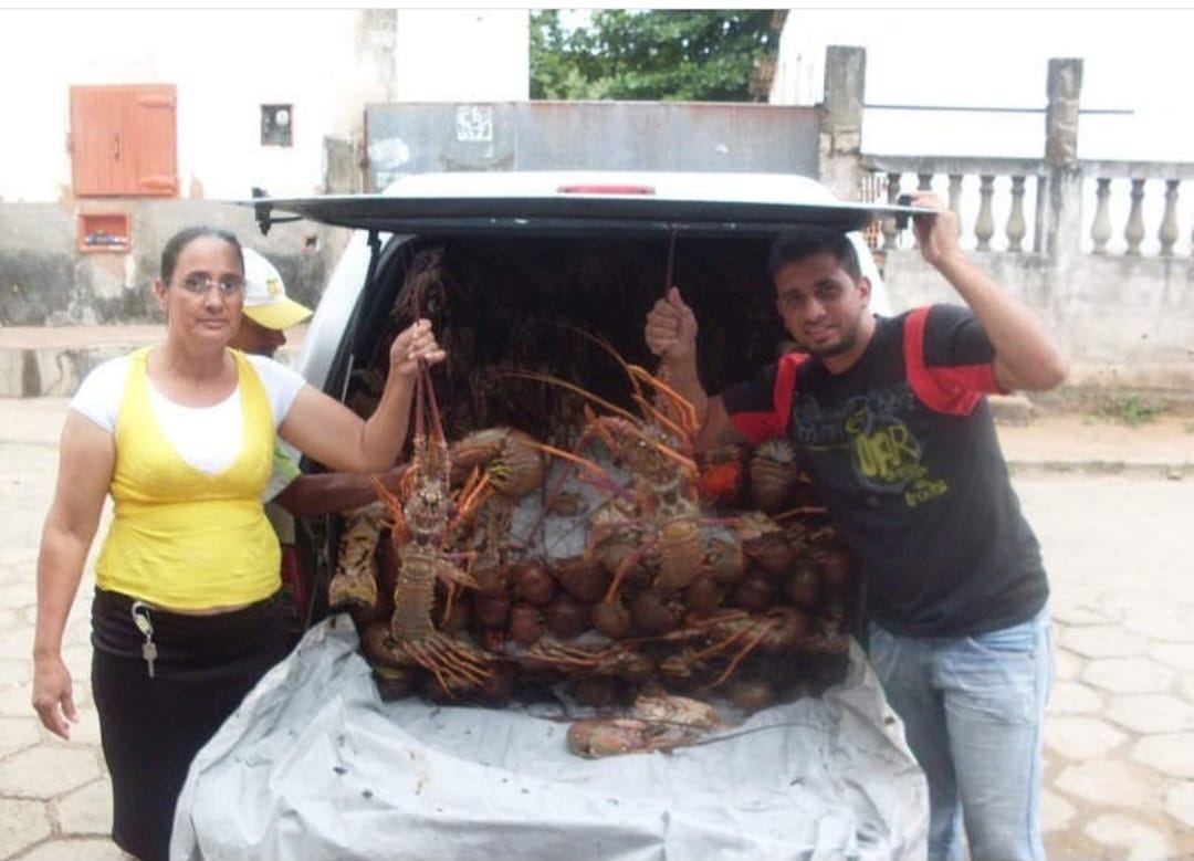 PEIXARIA EM MARATAIZES - ES