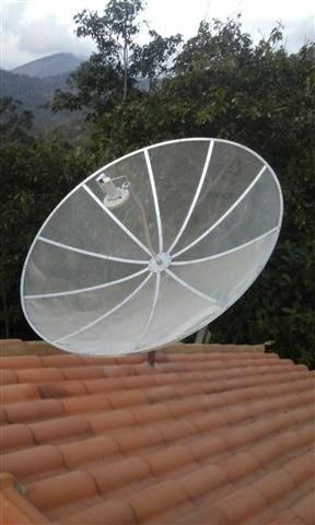 ANTENAS PARABÓLICAS EM ITAIPAVA - RJ