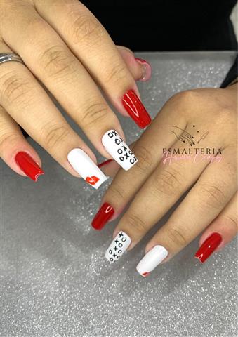 UNHAS ACRIGEL PERSONALIZADA EM PETRÓPOLIS - WhatsApp Online - RJ