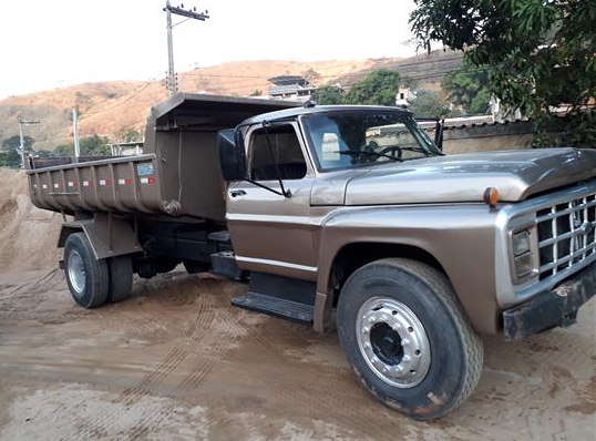 AREIA E PEDRA EM TRÊS RIOS