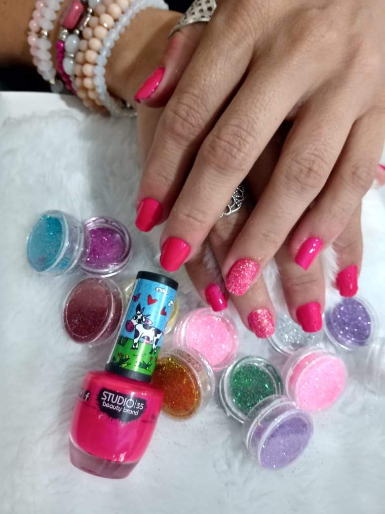 MANICURE E PEDICURE EM PINDAMONHANGABA - SP