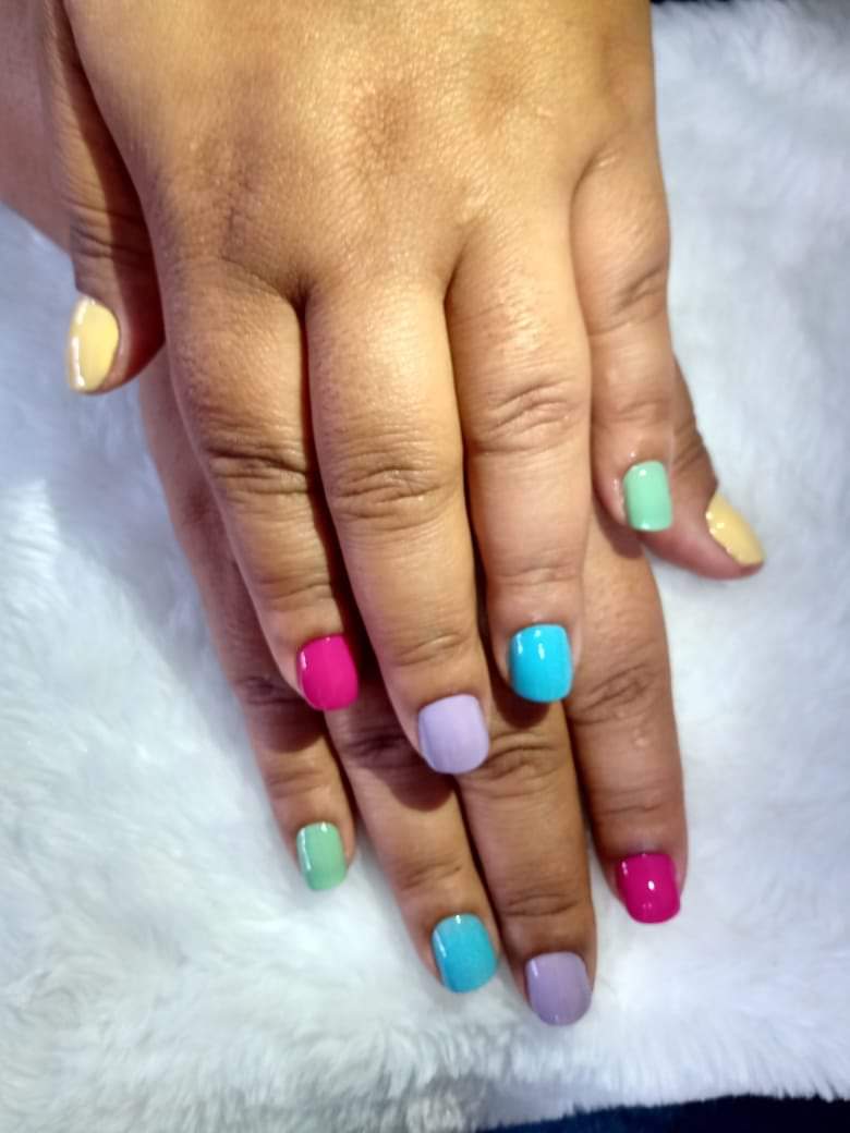 MANICURE E PEDICURE EM PINDAMONHANGABA - SP