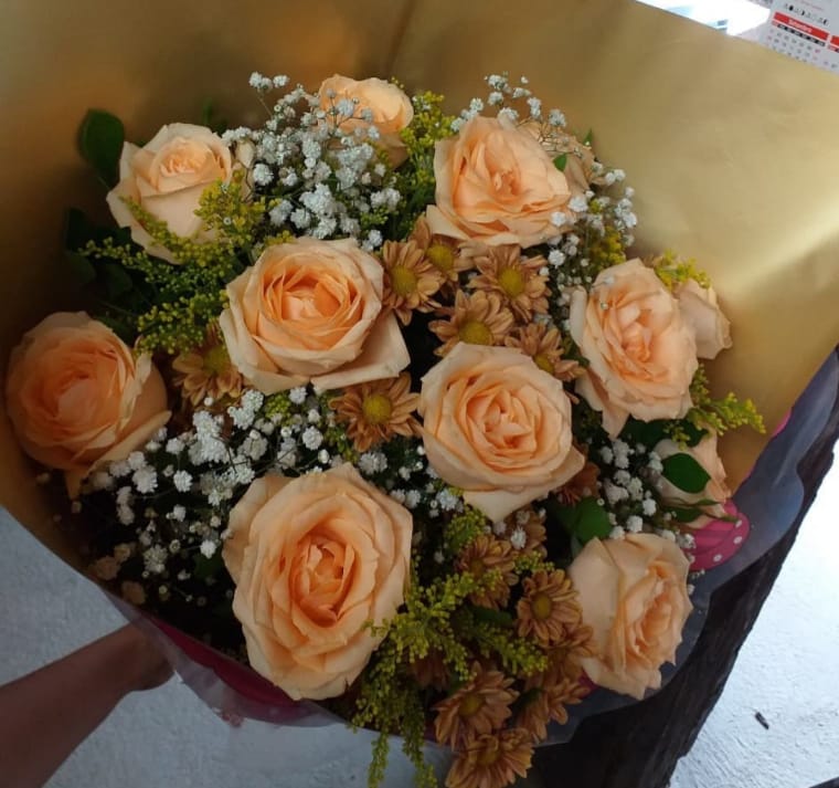 ENTREGA DE FLORES EM CACHOEIRO DE ITAPEMIRIM - ES