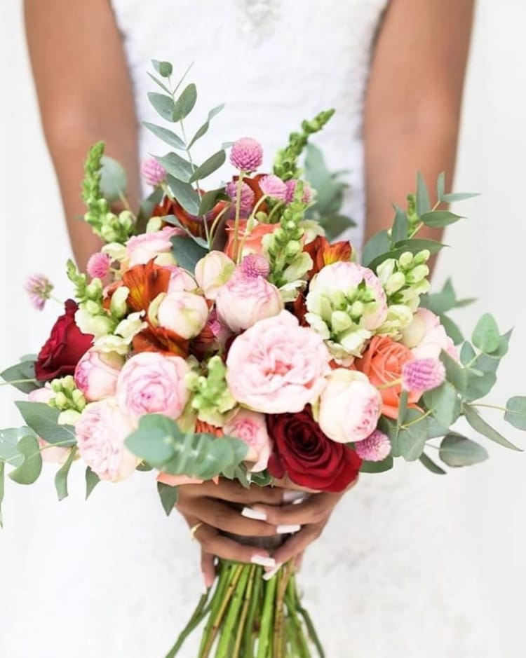 ENTREGA DE FLORES EM CACHOEIRO DE ITAPEMIRIM - ES