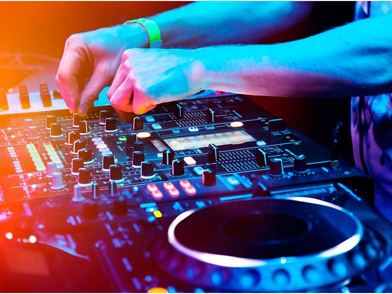 DJ EM PETRÓPOLIS - WhatsApp Online - RJ 