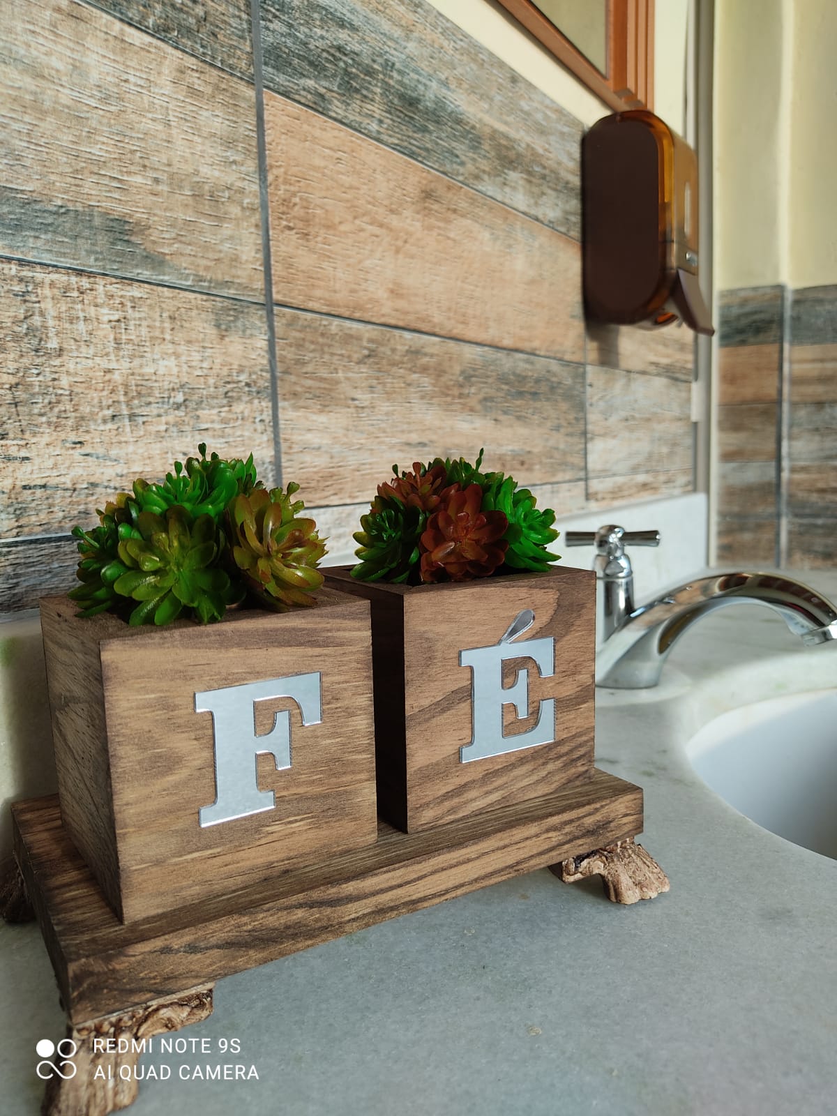 ALUGUEL DE SITIO EM REVES DO BELÉM - MG