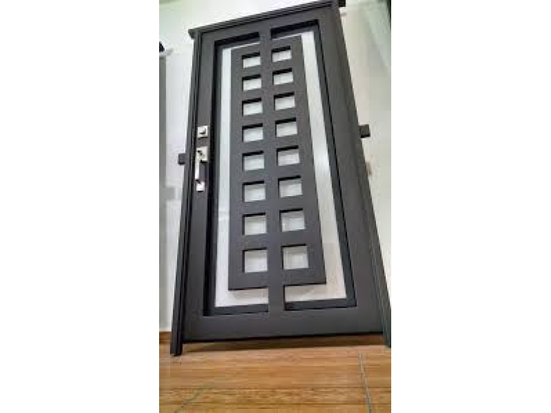 SERRALHERIA E ESQUADRILHA METÁLICA NA VILA ZILDA EM SÃO PAULO 