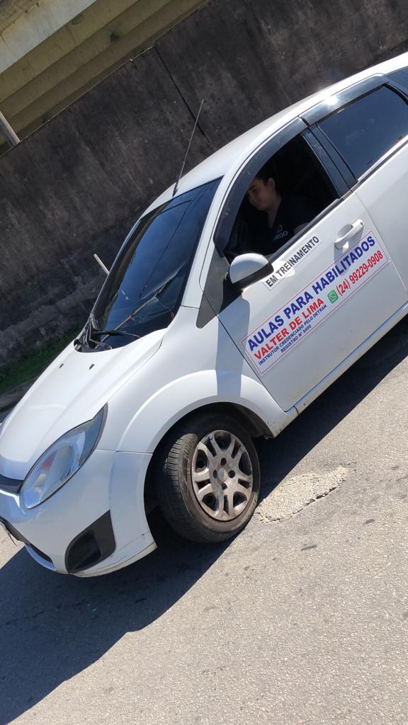 AULA DE CARRO PARA HABILITADOS EM ITAIPAVA