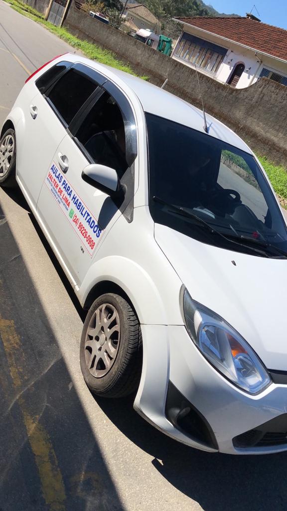 AULA DE CARRO PARA HABILITADOS EM ITAIPAVA