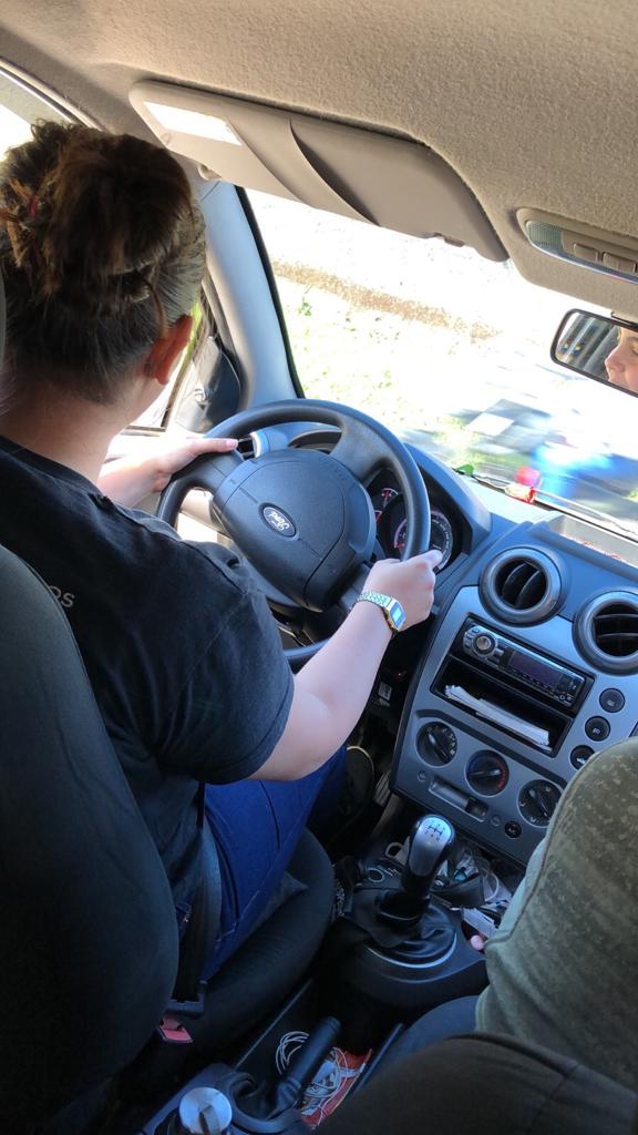 AULA DE CARRO PARA HABILITADOS EM ITAIPAVA