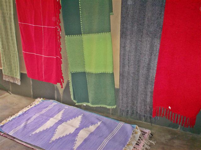 TAPETES E ARRANJOS EM TRÊS RIOS - DecorArt