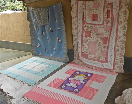 TAPETES E ARRANJOS EM TRÊS RIOS - DecorArt