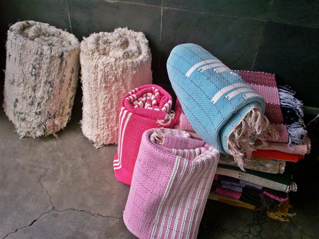 TAPETES E ARRANJOS EM TRÊS RIOS - DecorArt