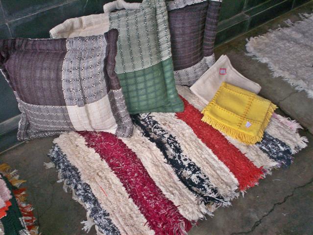 TAPETES E ARRANJOS EM TRÊS RIOS - DecorArt