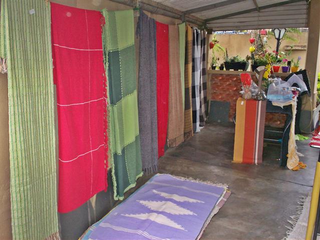 TAPETES E ARRANJOS EM TRÊS RIOS - DecorArt