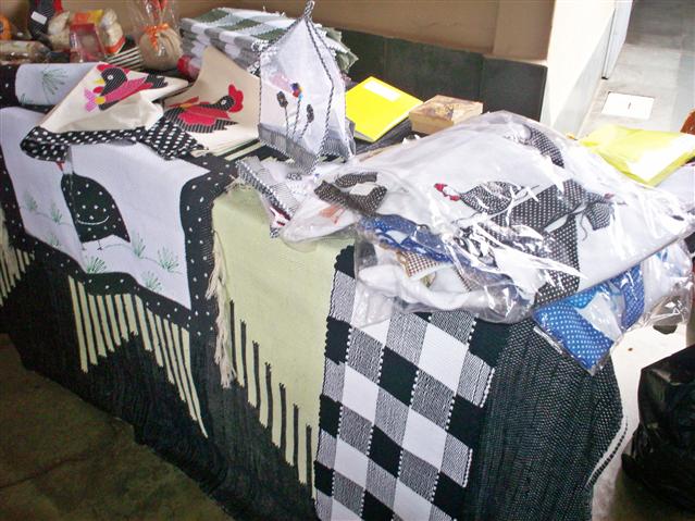 TAPETES E ARRANJOS EM TRÊS RIOS - DecorArt