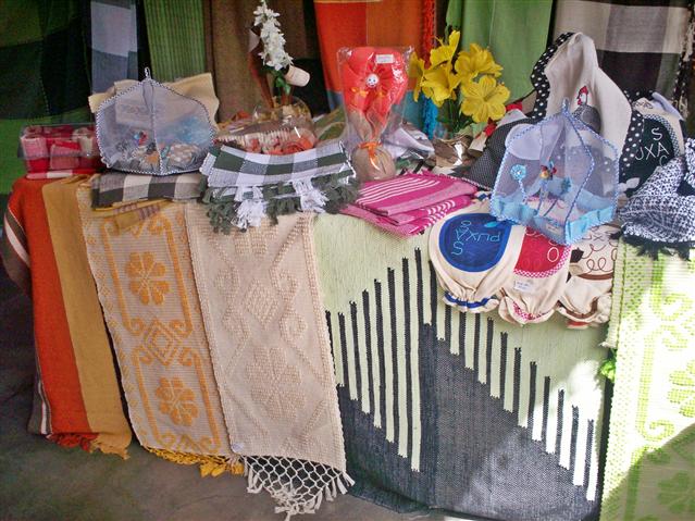 TAPETES E ARRANJOS EM TRÊS RIOS - DecorArt