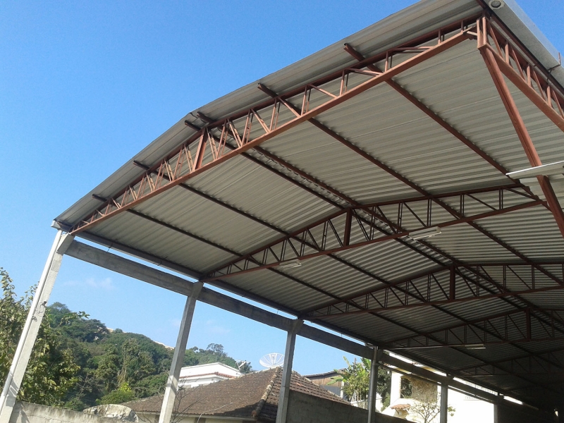 TELHADOS METÁLICOS EM TRÊS RIOS - RJ