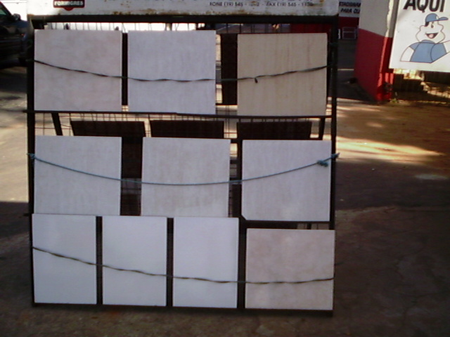 PRECISA MATERIAL PARA CONSTRUCAO EM CAMPOS DOS GOYTACAZES