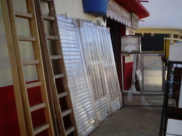 PRECISA MATERIAL PARA CONSTRUCAO EM CAMPOS DOS GOYTACAZES