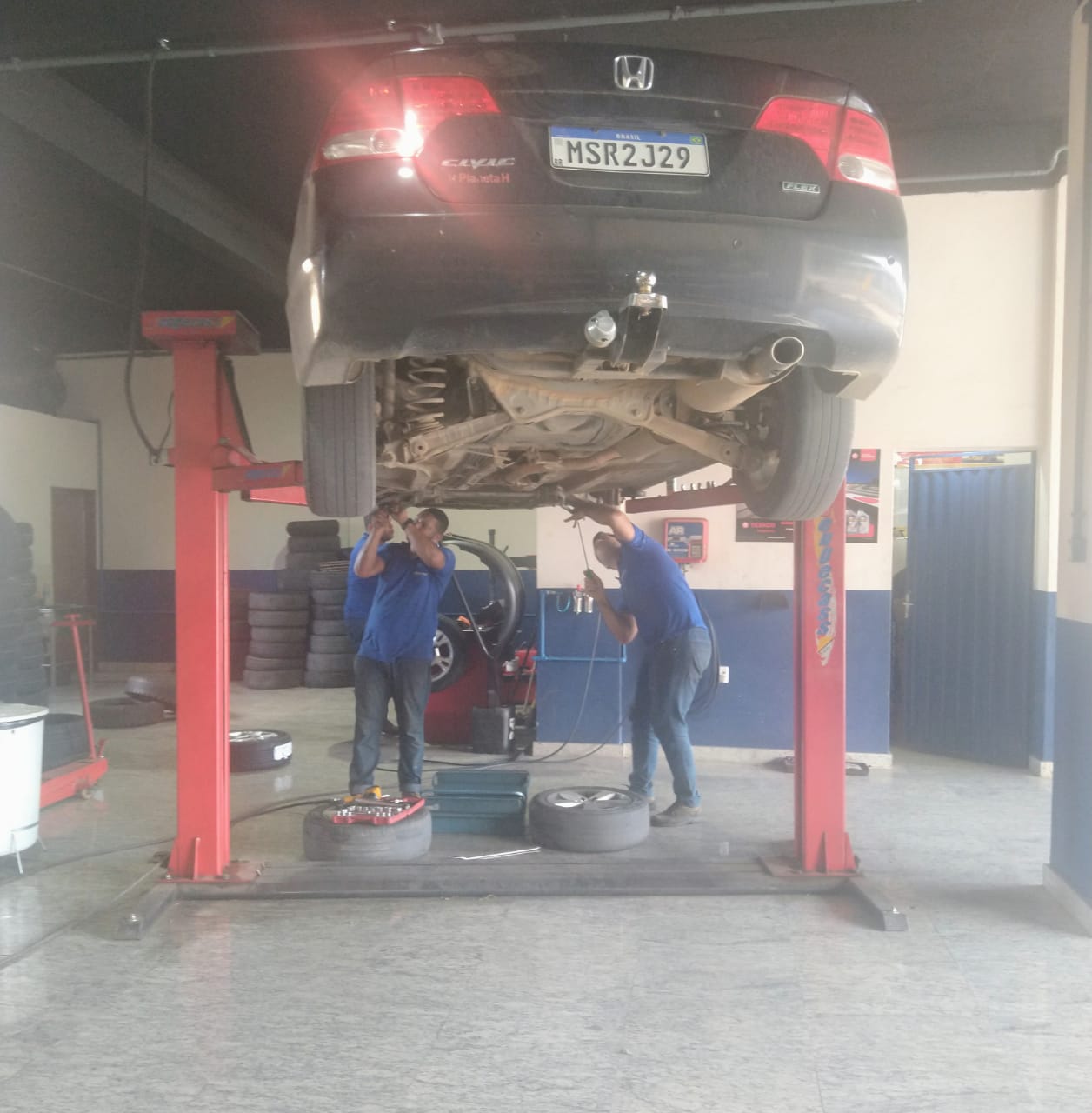 GRAND AUTO CENTER - PNEUS ALINHAMENTO BALANCEAMENTO EM CACHOEIRO DE ITAPEMIRIM ES 