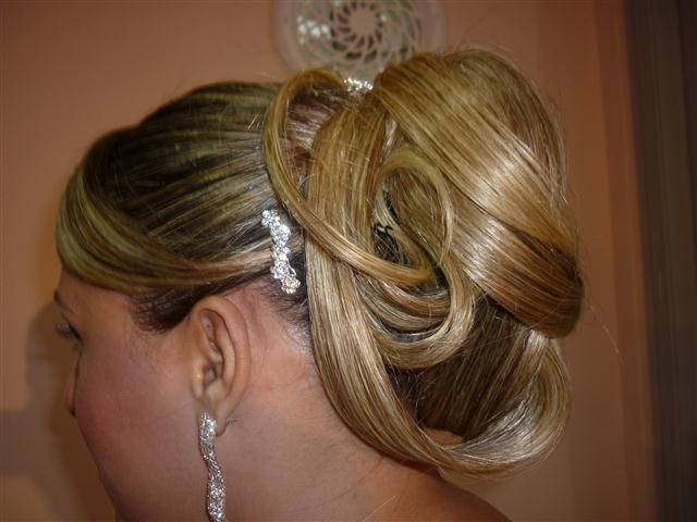 SALÃO DE BELEZA EM PIABETÁ