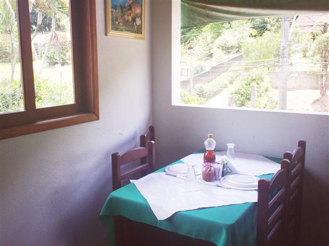 RESTAURANTE  PIZZARIA EM PETRÓPOLIS  - NEI-NIRA