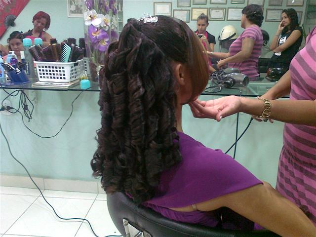 SALAO DE BELEZA LIMPEZA DE PELE APLIQUE DE CABELO ESCOVA AZ EM XEREM DUQUE DE CAXIAS