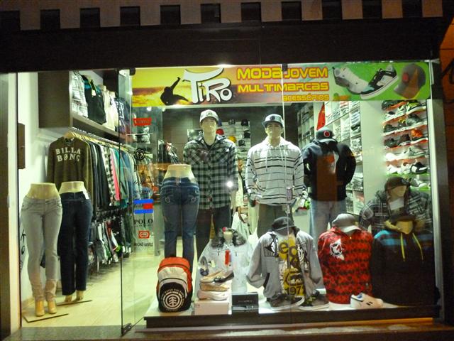 ROUPAS DE MARCAS ORIGINAIS EM PETROPOLIS TIRO