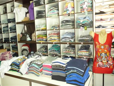 ROUPAS DE MARCAS ORIGINAIS EM PETROPOLIS TIRO