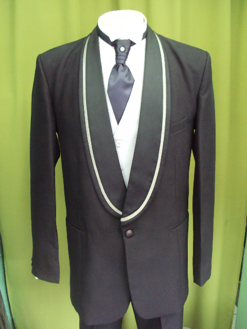 ALUGUEL DE TERNO EM CAMPOS DOS GOYTACAZES - DYSTAK MODAS