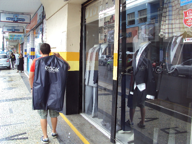 ALUGUEL DE TERNO EM CAMPOS DOS GOYTACAZES - DYSTAK MODAS