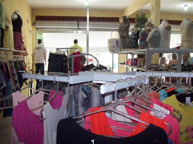 ESPACO EVANGELICO ELSHADAY NA AVENIDA ELDOURADO -DUQUE DE CAXIAS