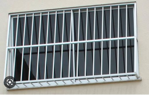 GRADES E PORTÕES EM JARDIM LAGUNA - MG