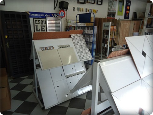 ESQUADRIAS EM PRESIDENTE EPITACIO - LENAR