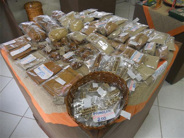 VENDA DE PRODUTOS ARTESANAIS EM MIGUEL PEREIRA - CASA DO ARTESÃO