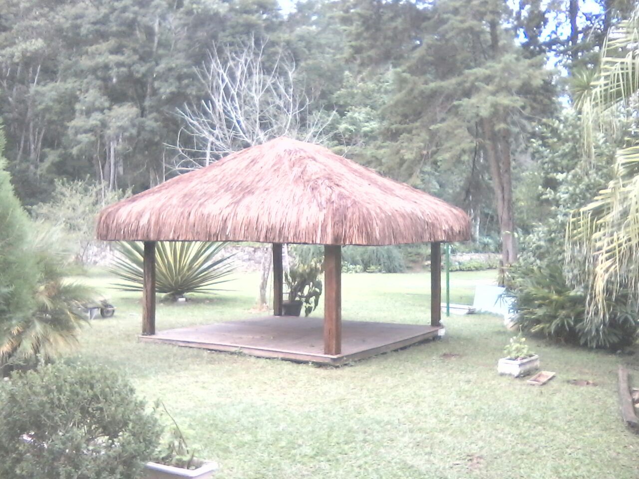 FABRICAÇÃO DE QUIOSQUES COM PIAÇAVA EM ANGRA DOS REIS RJ